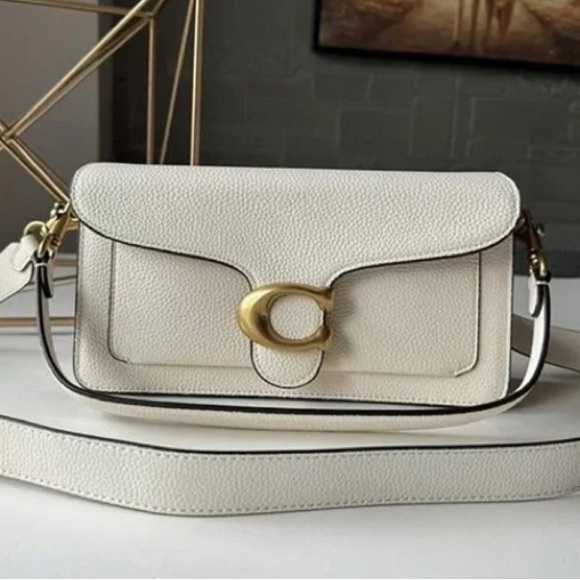 Chic Cream Crossbody Bag with Gold Accent🌥️🌥️ - Picture 1 of 6
